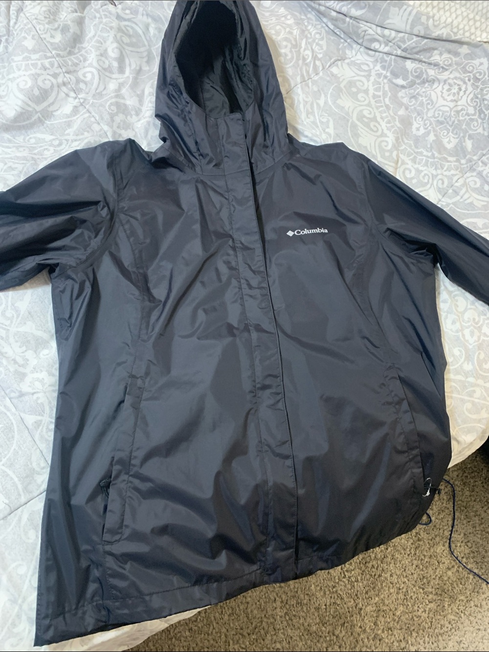 Women’s Size: XL Columbia Hooded Rain Jacket - Black